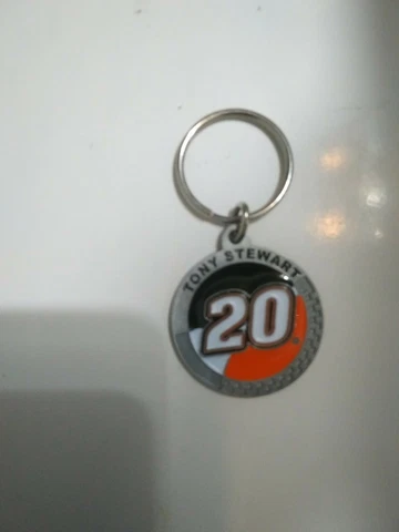 ONE OFFICAL NASCAR TONY STEWART #20  KEYCHAIN/2 FREE AMERICAN FLAG PINS Cover