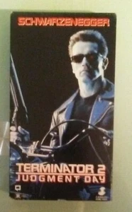 arnold schwarzenegger TERMINATOR 2 JUDGMENT DAY VHS VIDEOTAPE - Picture 1 of 2