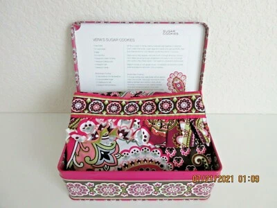 VERA BRADLEY APRON GIFT SET (VERY BERRY) (RARE & RETIRED) - Image 1 of 4