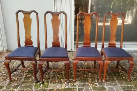 SET of 4 ANTIQUE 19c. CARVED WALNUT QUEEN ANNE DINING CHAIR Cover
