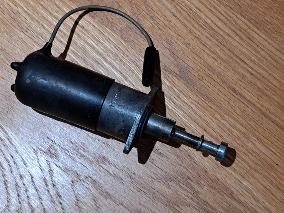 Solenoide Overdrive Rover P4 Triumph TR2 TR3 TR4 Foto 1 de 3