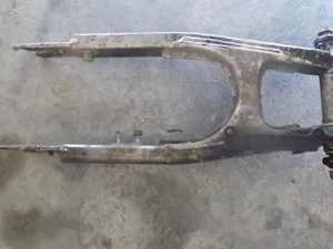 1996 XR 200 R HONDA SWING ARM W/ BOLT 200R 200CC - Bild 1 von 4