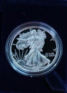 Uncirculated Proof 1997 Philadelphia Mint American Eagle Silver One Dollar - Picture 1 of 2