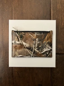 Supreme FW25 Leather Zip Logo Card Holder Realtree AP Camo One Size New IN HAND - Picture 1 of 7