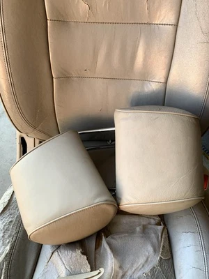 2001 2002 年 LEXUS GS430 轿车前头枕座椅头枕两侧原始设备制造商 — 第 1/2 张图片