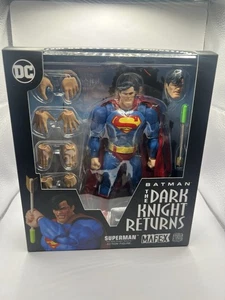 Batman: The Dark Knight Returns MAFEX No.161 Superman (VENDEDOR DE EE. UU.) - Imagen 1 de 3