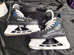 Bauer Vapor Volt Ice Hockey Skates Size 9 ~ Pre-Owned ~ Excellent Condition - Picture 1 of 10