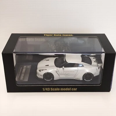 Tiger Gate Japan 1/43 LB Works Skyline R35 GT-R Pearl White NS011APW Resin model - Image 1 of 4