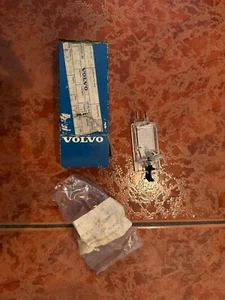 Volvo S40/V40 Glove Compartment Lamp 30801423 - Picture 1 of 3