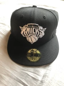 NEW ERA New York Knicks 59FIFTY 5950 Hat Black Bottom 7 1/8 Rare Fitted Cap NYC - Picture 1 of 9