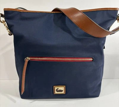 Bolso de mano Dooney And Bourke azul marino Foto 1 de 4