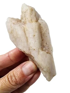 Kunzite Pink Crystal Natural Stone Pakistan 64.2 grams - Picture 1 of 3