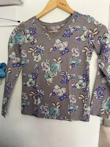 CHEROKEE TOP GIRLS LONG SLEEVES, t-shirt. gray flowery SIZE 7/8 - Picture 1 of 12