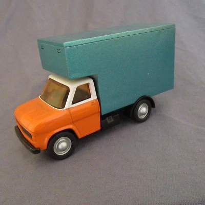 797E Kit Artigianale Base Matchbox K-27 Camion Lamierato Ford Del 1977 L 11 Cm - Immagine 1 di 4