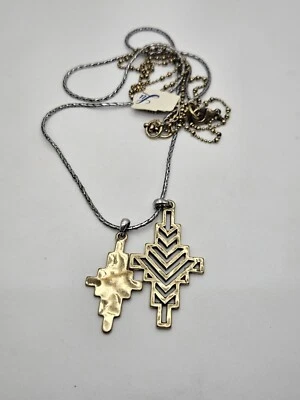 Collar de cadena larga con colgante de cruz tono oro plata marca Lucky 24" Foto 1 de 4