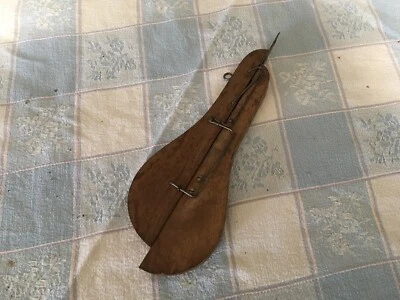 Antique Wood Shuttle Punch Sliding Needle Weaving Rug Hooking Tool - Image 1 of 4