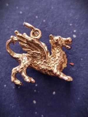 Vintage 9k 9ct Gold Dragon Pendant Charm, Hallmarked - Image 1 of 4