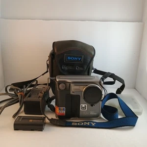 Sony Digital Still Camera MVC-FD7 Digitalkamera Konvolut GETESTET - Bild 1 von 9