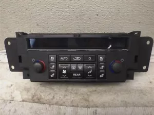 2012-2014 Cadillac Escalade Climate AC Heater Temperature Climate Control OEM - Picture 1 of 2