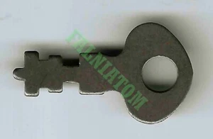 Llave esqueleto plana de doble cara vintage - aproximadamente 1,25" de largo - Imagen 1 de 1