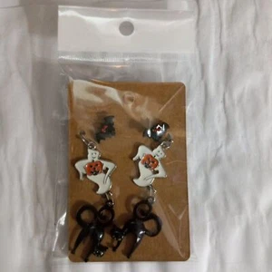 Halloween Earrings Set of 3 Bats Ghosts Black Cats - Picture 1 of 4