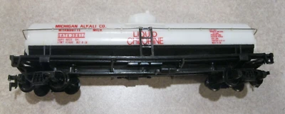 HO Scale, Michigan Alkali Co - Liquid Chlorine Tank Car, GATX 39617 - Image 1 of 4