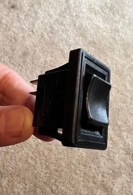 Bricklin SV1 power switch (windows) - Image 1 of 4