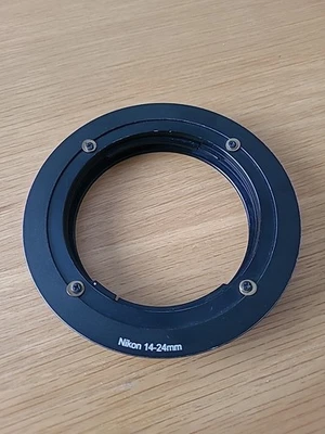 Lee Filter Adaptor For Canon TS-E 17mm  F4 Tilt Shift Lens - Image 1 of 4