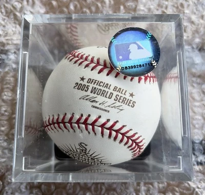 NEW World Series Chicago White Sox Baseball Official Ball 2005 Authentic Rawling - Image 1 of 4