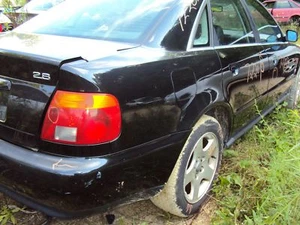 Compresor de aire acondicionado AUDI A4 96 - Imagen 1 de 7