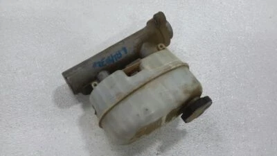 Cilindro maestro de freno usado se adapta a: camioneta Chevrolet Silverado 2500 2007 grado A Foto 1 de 4