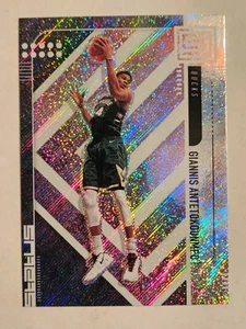 Giannis Antetokounmpo - 2019-20 Panini Status Base Card - Bild 1 von 2