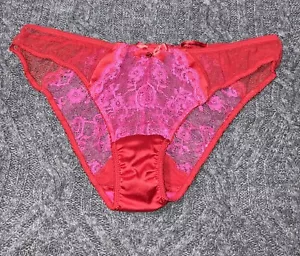 Mutandine Victoria’s Secret rosso raso rosa caldo pizzo trasparente cuore gioiello Sissy L - Foto 1 di 15