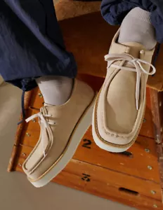 Zapatos de plataforma gruesos Firenze Atelier de gamuza beige Wallabee sin usar, en caja, punta Derby - Imagen 1 de 24