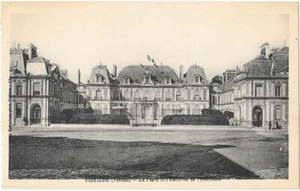 POITIERS 86 La Place et l'Hôtel de la Préfecture CPA animée non circulée ~1930 - Imagen 1 de 2