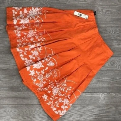 NWT Ellen Tracy floral orange & white print flower skirt flare - Image 1 of 4