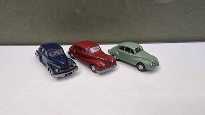 Wiking DKW F89 Green BMW 501 Red & Opel Kapitan 51 Blue 1/87 Scale HO Gauge - Image 1 of 4
