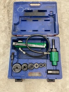 GREENLEE 767 Hydraulic Knockout Punch Set + 767 Hand Pump, 1/2” to 2 1/2” - Picture 1 of 1