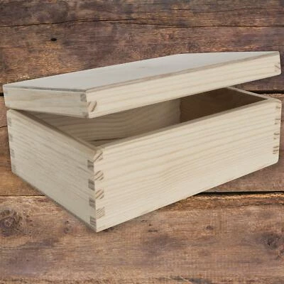 Small Rectangular Wooden Box with Lid | 16.5x11.5x7 cm | Plain Decorative Pine - Image 1 of 4