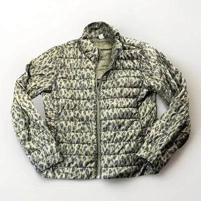 Old Navy Active Puffer Jacket Womens L Green Leopard Print Quilted Lightweight - Image 1 of 4