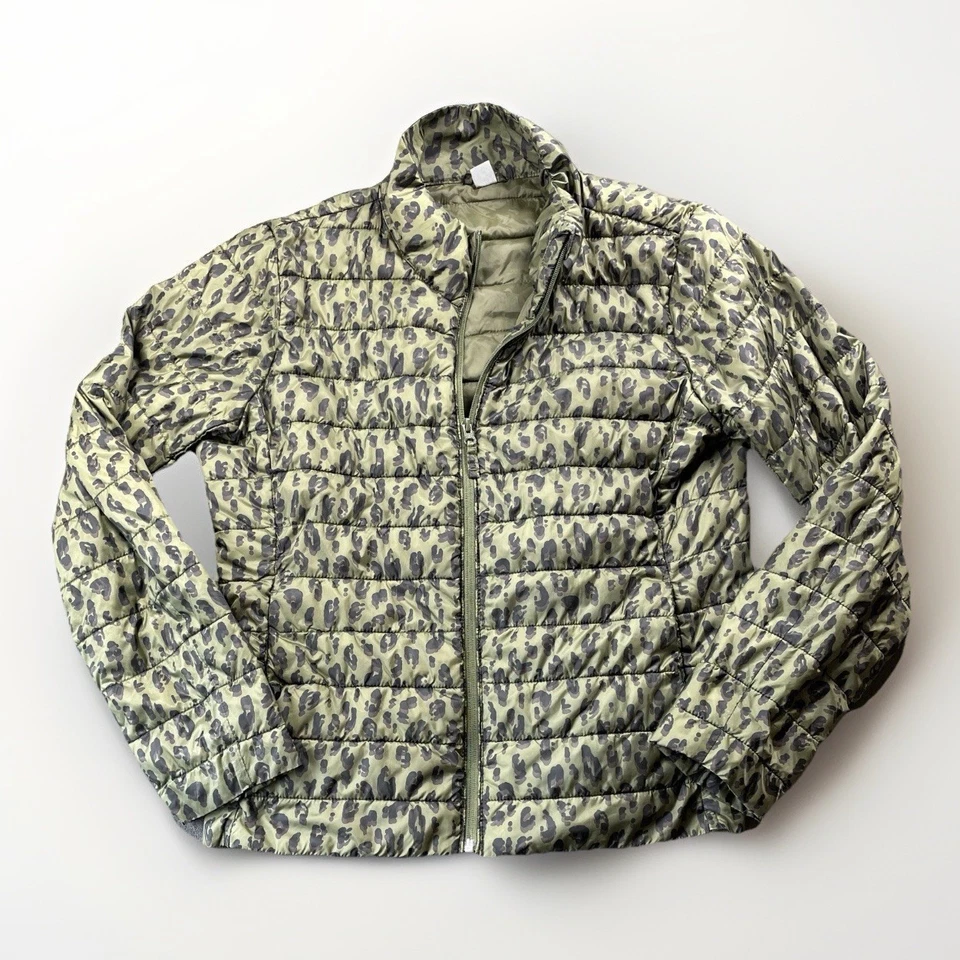 Old Navy Active Puffer Jacket Womens L Green Leopard Print Quilted Lightweight - Image 1 of 4