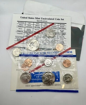 1995 US Mint Uncirculated Coin Set - Image 1 of 4