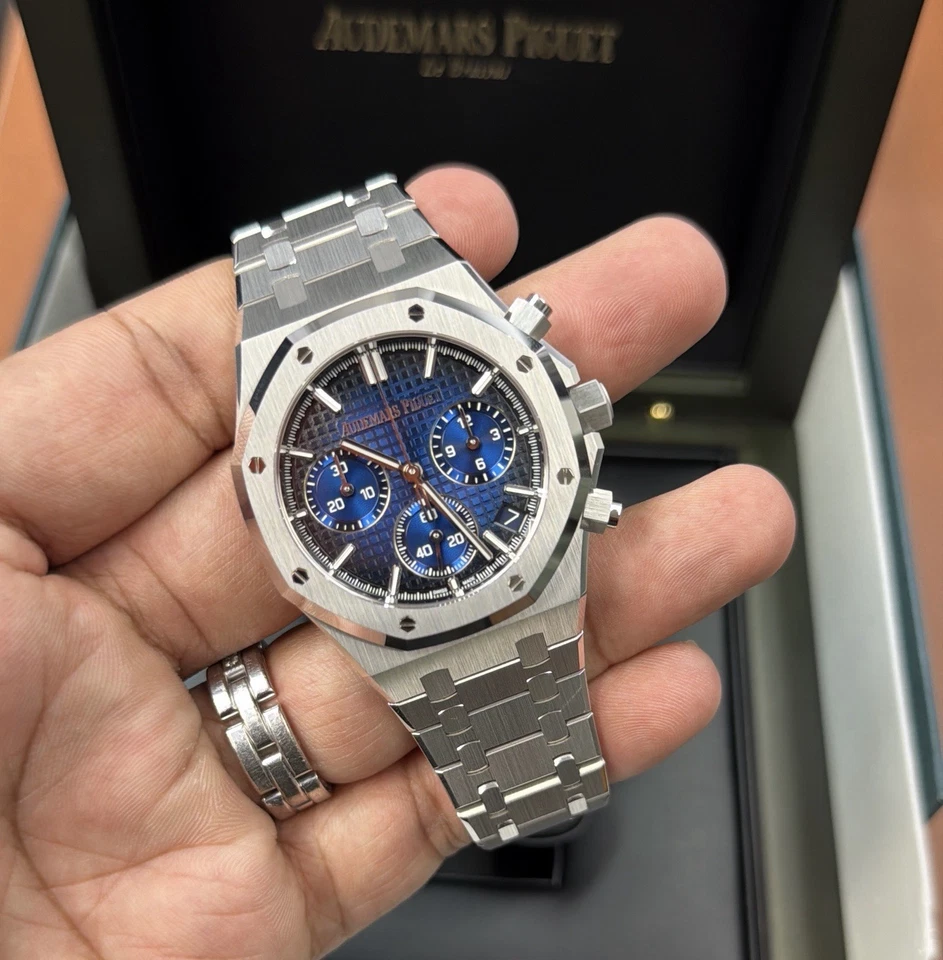 Audemars Piguet Royal Oak Oro Blanco 41mm Cronógrafo Azul 26240BC.OO.1320BC.04 NUEVO Foto 1 de 1