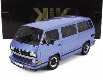 MODELLINO FURGONE STATICO KK VOLKSWAGEN T3 PORSCHE B32 MINIBUS 1984 BLU 1/18 - Immagine 1 di 4