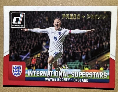 2015 Panini Donruss - International Superstars Wayne Rooney Press Proof Gold /99 - Image 1 of 2