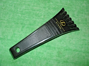 VINTAGE HOPPY LEXUS BLACK ICE SCRAPER ADVERTISING LEXUS OF ROCKVILLE 7" PLASTIC - Picture 1 of 6