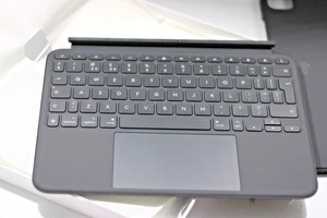 Logitech Combo Touch Tastatur Hülle für Apple iPad Pro 11 Zoll (Modell M4, 2024) - Bild 1 von 12