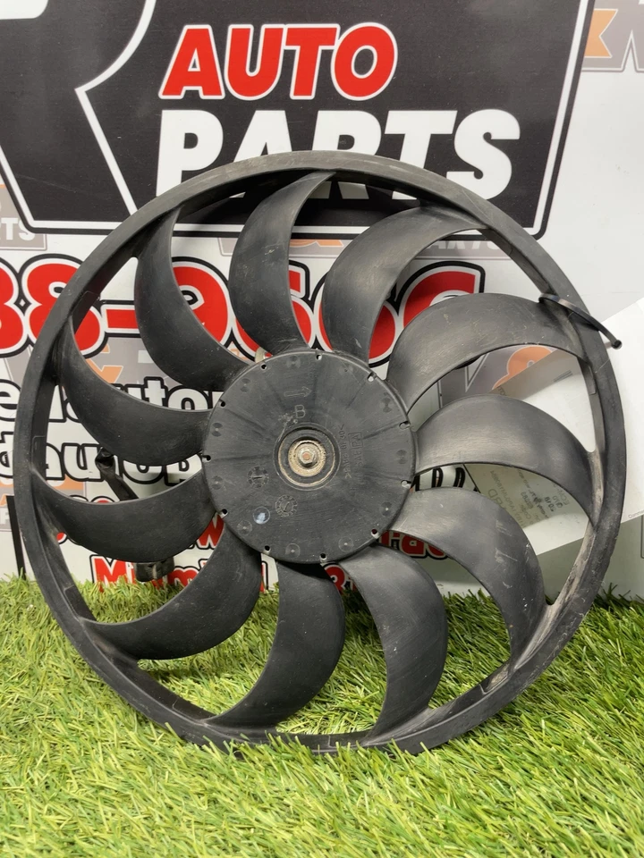 ✅ Infiniti Q70 2019 motor de refrigeración eléctrico RH OEM Foto 1 de 4