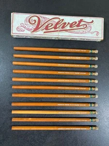 Vintage Velvet American Pencil Company No 2 557 Box of 11 UNSHARPENED - Bild 1 von 8
