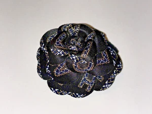 Chanel  SIGNATURE CAMELLIA Gift Packaging Flower with Sticker - Picture 1 of 2